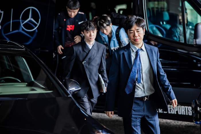 ATLANTA, GEORGIA - OCTOBER 29: Coaches Wu "Vus5o" Shuo (L) and Chen "Xiasu" Long of JD Gaming arrive at the League of Legends World Championship Semifinals on October 29, 2022 in Atlanta, GA.